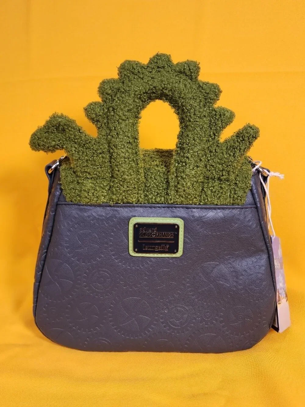 Loungefly Edward Scissorhands Sherpa Topiary Floral Horror Movie Crossbody Bag - Picture 6 of 12
